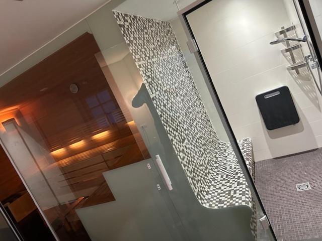 Traumwohnung Mit Eigenem Spa Thaur Bagian luar foto